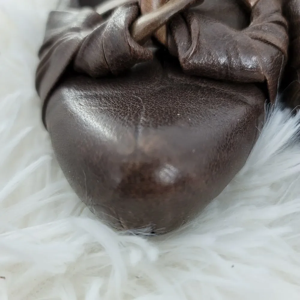 Henry Beguelin leather pumps with wood link accent (K)